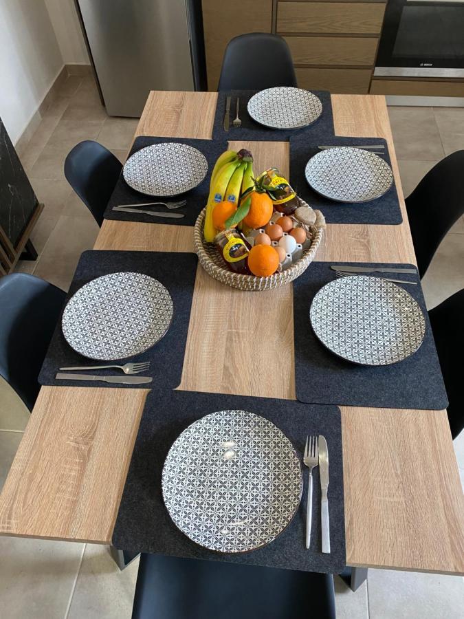 Olive Hill Apartment Karpofora Екстер'єр фото